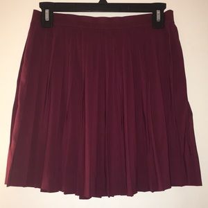 H&M Maroon Pleated Skirt